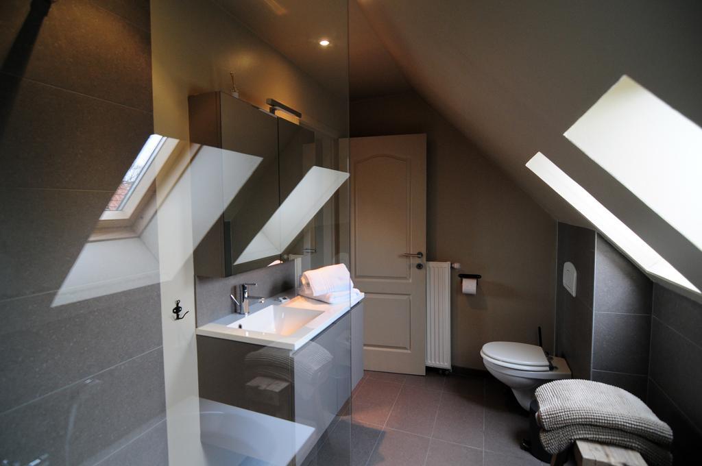 Holiday Home De Levensgenieter Torhout Room photo