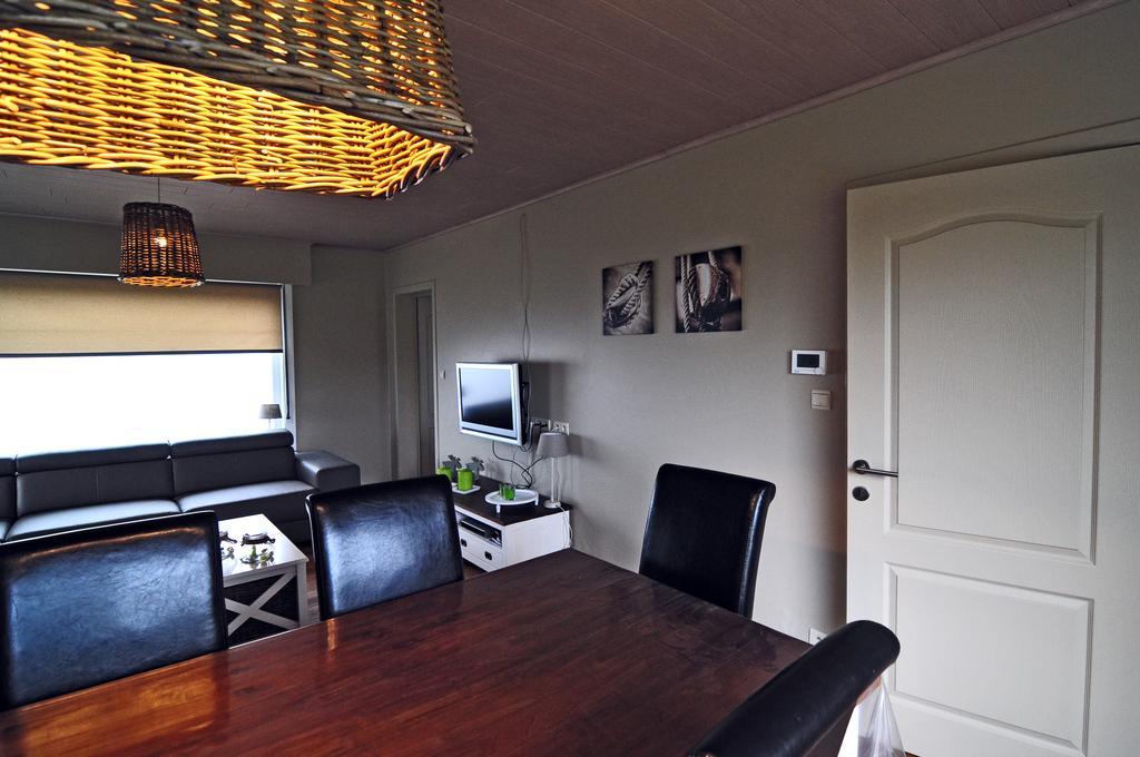Holiday Home De Levensgenieter Torhout Room photo